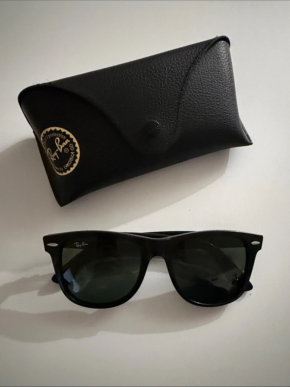 Ray-Ban RB2140 Black Sunglasses with Black Case 54-18-140